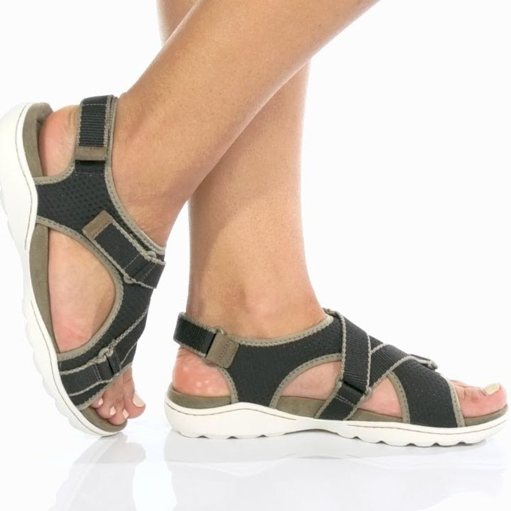 Clarks Women's Collection Amanda Stroll Sandal